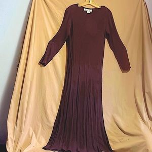 Barbara Lesser dark purple rayon crinkle knit dress size medium